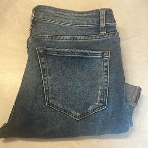 Vervet capris size 27